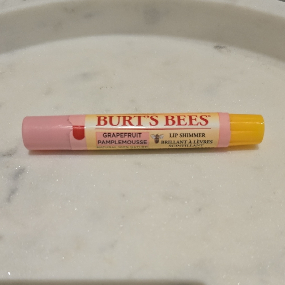 *free* Burt's Bees Grapefruit Lip Shimmer